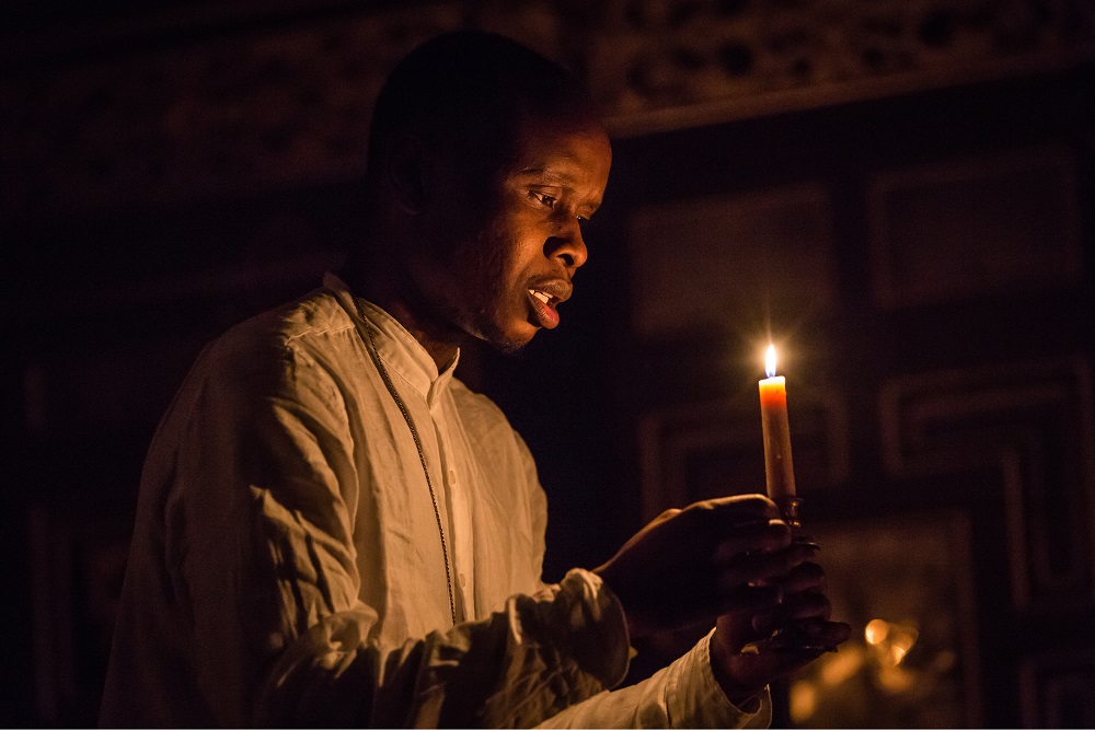 Candlelit Othello at the Sam Wanamaker Playhouse is a strident mess